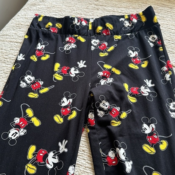 Disney ladies plus Mickey Mouse pants size 1X/2X like new - Picture 2 of 10